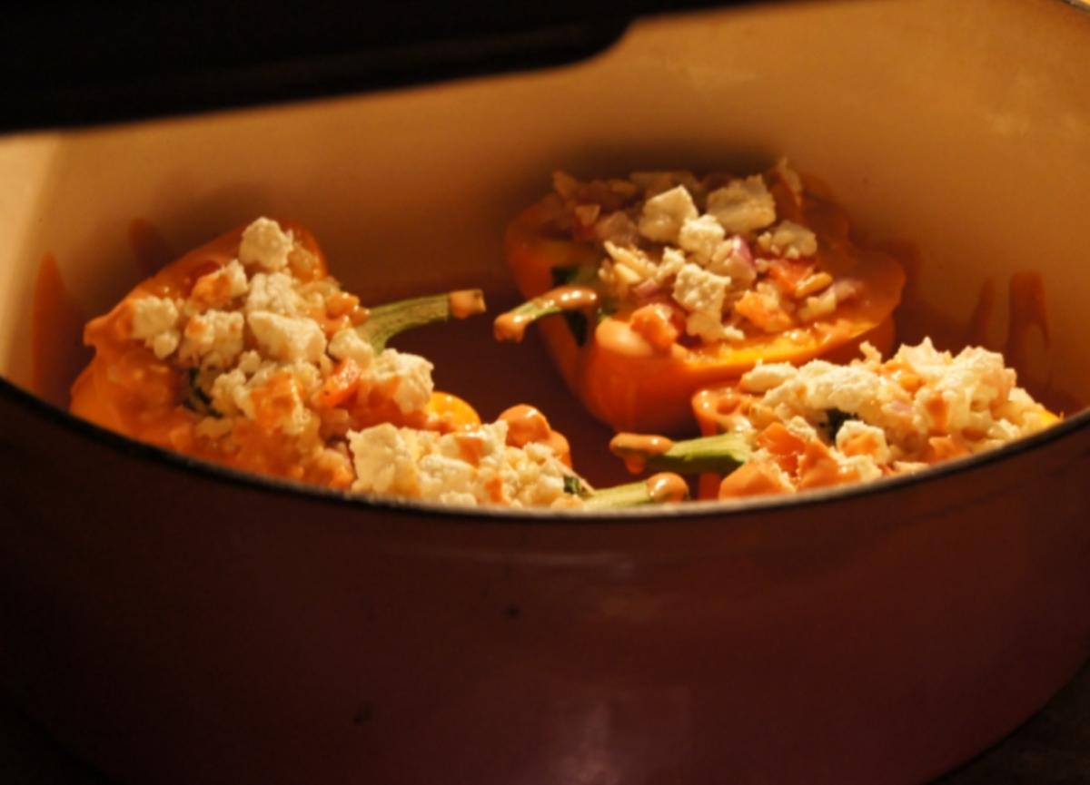 Gefüllte Paprika mit Schafskäse und Reis mit Gemüse - Rezept - Bild Nr. 2104