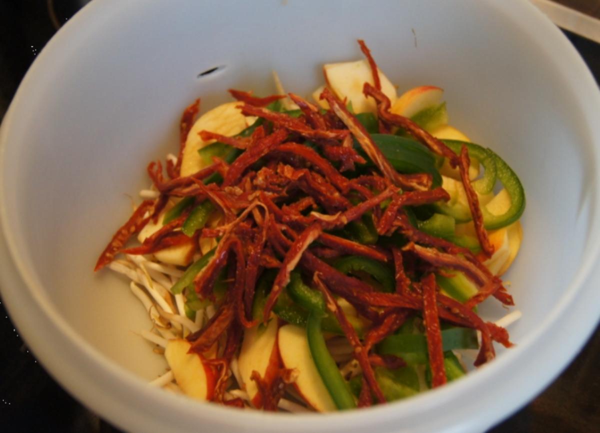 Bunter Salat mit Asia-Dressing - Rezept - Bild Nr. 2087