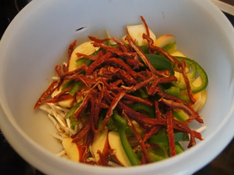 Bunter Salat mit Asia-Dressing - Rezept - Bild Nr. 2087