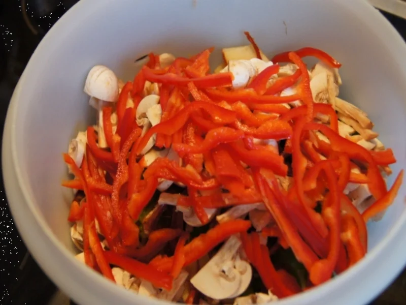 Bunter Salat mit Asia-Dressing - Rezept - Bild Nr. 2089