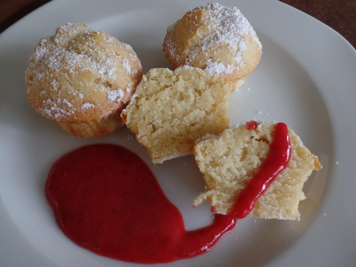 Mini-Muffins mit Erdbeersoße - Rezept - Bild Nr. 2084