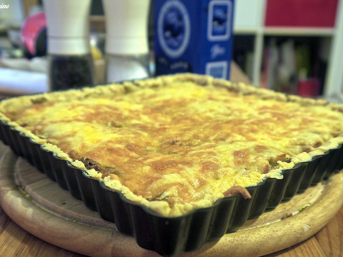 Tarte mit gebratenem Rosenkohl - einfach - 564 kcal/100g