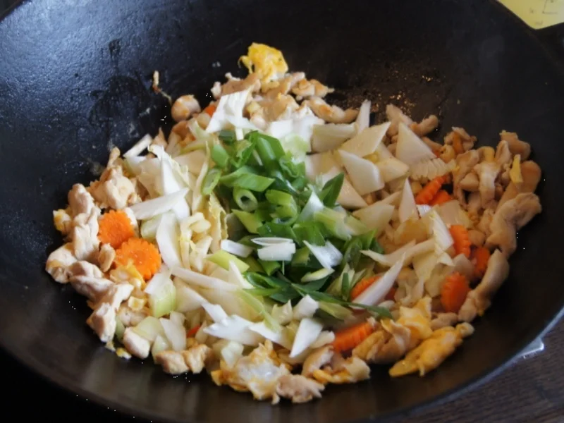 Rezept: Bami Goreng mit Hähnchenbrustfilet Bild Nr. 2101 Bami Goreng mit Hähnchenbrustfilet - Rezept - Bild Nr. 2101