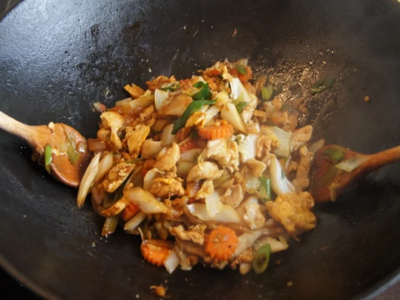 Rezept: Bami Goreng mit Hähnchenbrustfilet Bild Nr. 2102 Bami Goreng mit Hähnchenbrustfilet - Rezept - Bild Nr. 2102