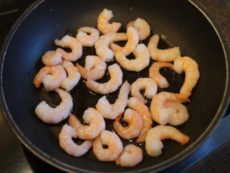 Gemischter Salat mit Soja-Essig-Dressing und Party Garnelen - Rezept - Bild Nr. 2111