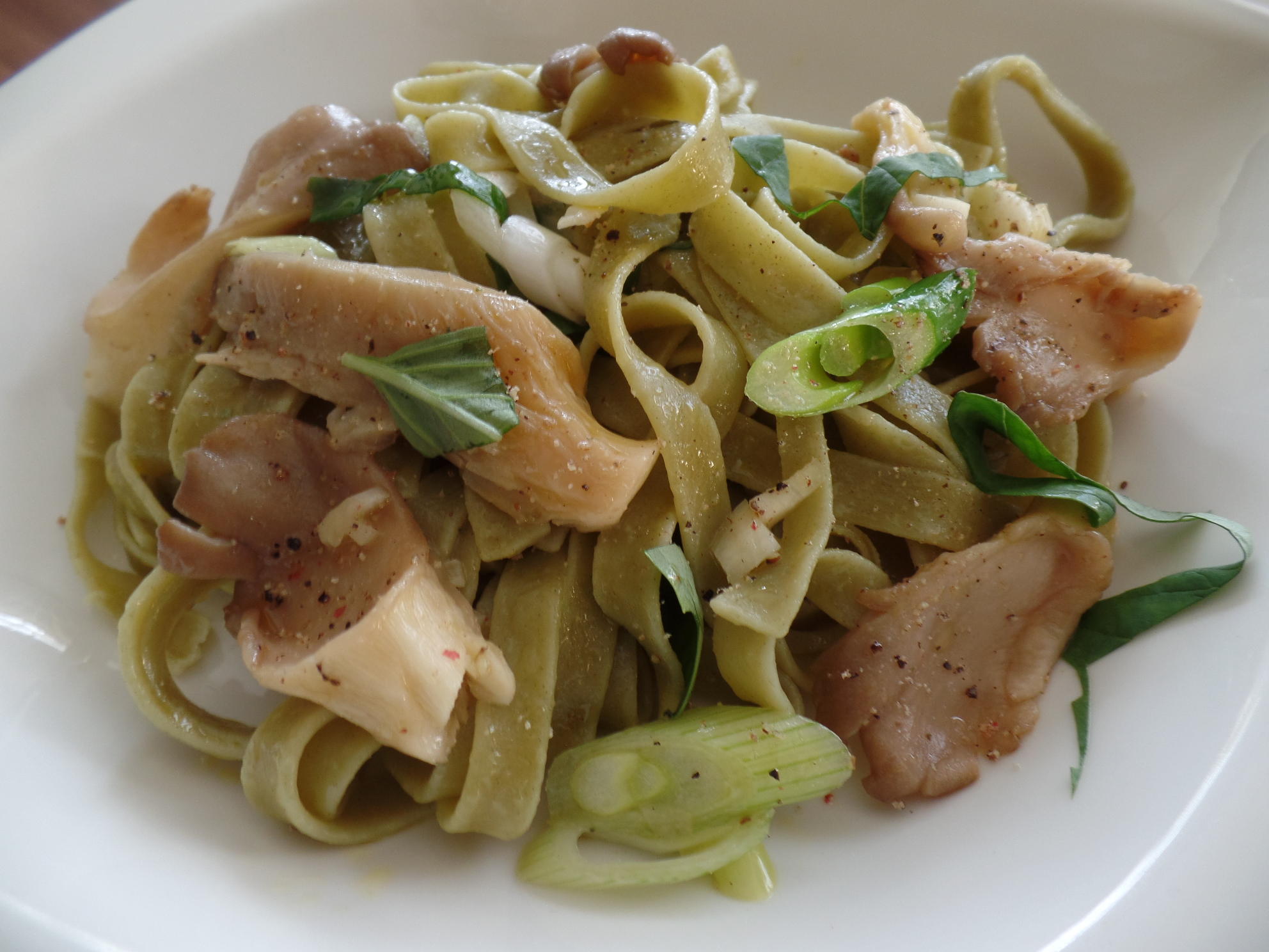 Bilder für Tagliatelle mit Austernpilzen - Rezept