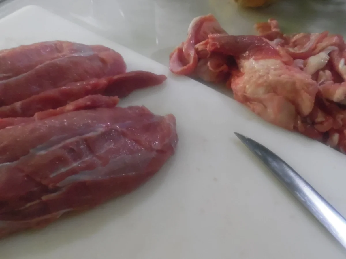 Lammkeule in Honig-Knoblauchsoße mit Paprika-Gemüse - Rezept - Bild Nr. 2133