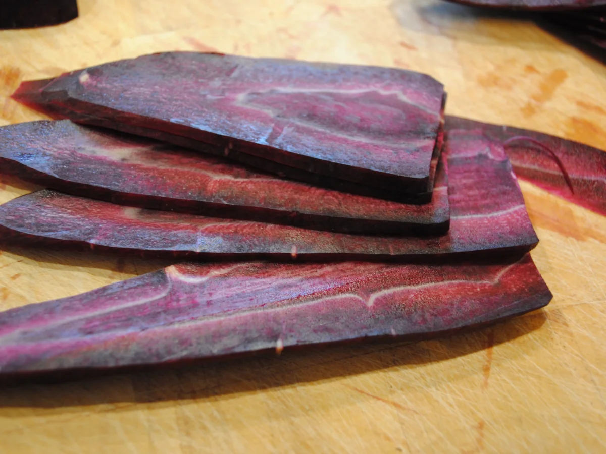 Perlhuhnroulade und lila Risotto - Rezept - Bild Nr. 2115