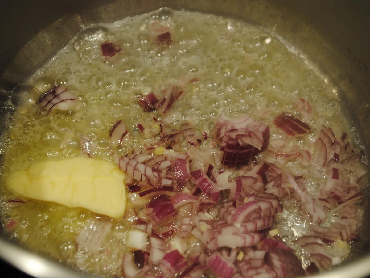 Perlhuhnroulade und lila Risotto - Rezept - Bild Nr. 2124