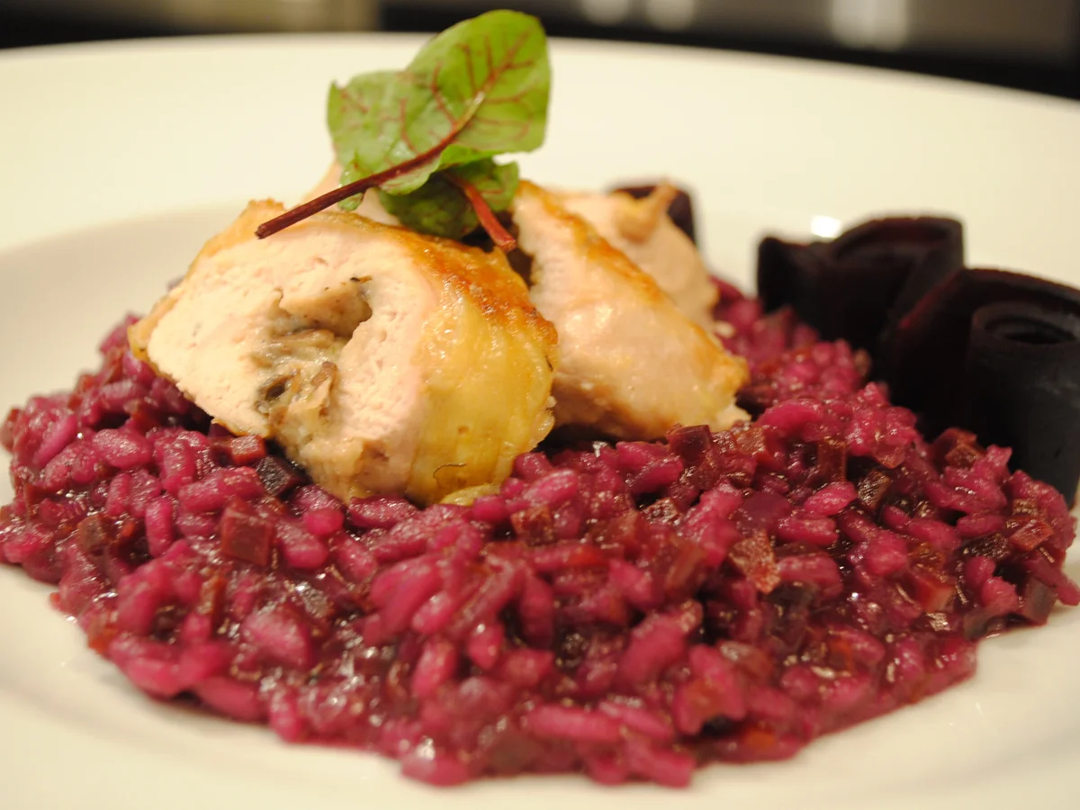Perlhuhnroulade und lila Risotto - Rezept - Bild Nr. 2132