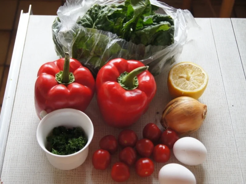 Gebackene Paprikaschote mit Gemüse und Ei - Rezept - Bild Nr. 2159