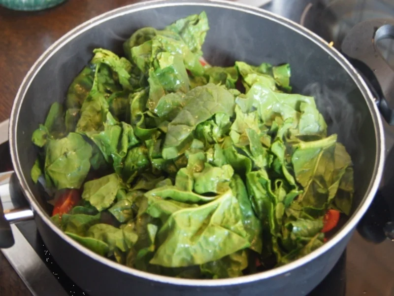 Gebackene Paprikaschote mit Gemüse und Ei - Rezept - Bild Nr. 2168