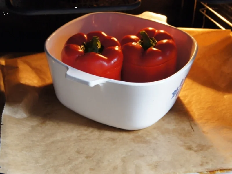 Gebackene Paprikaschote mit Gemüse und Ei - Rezept - Bild Nr. 2176