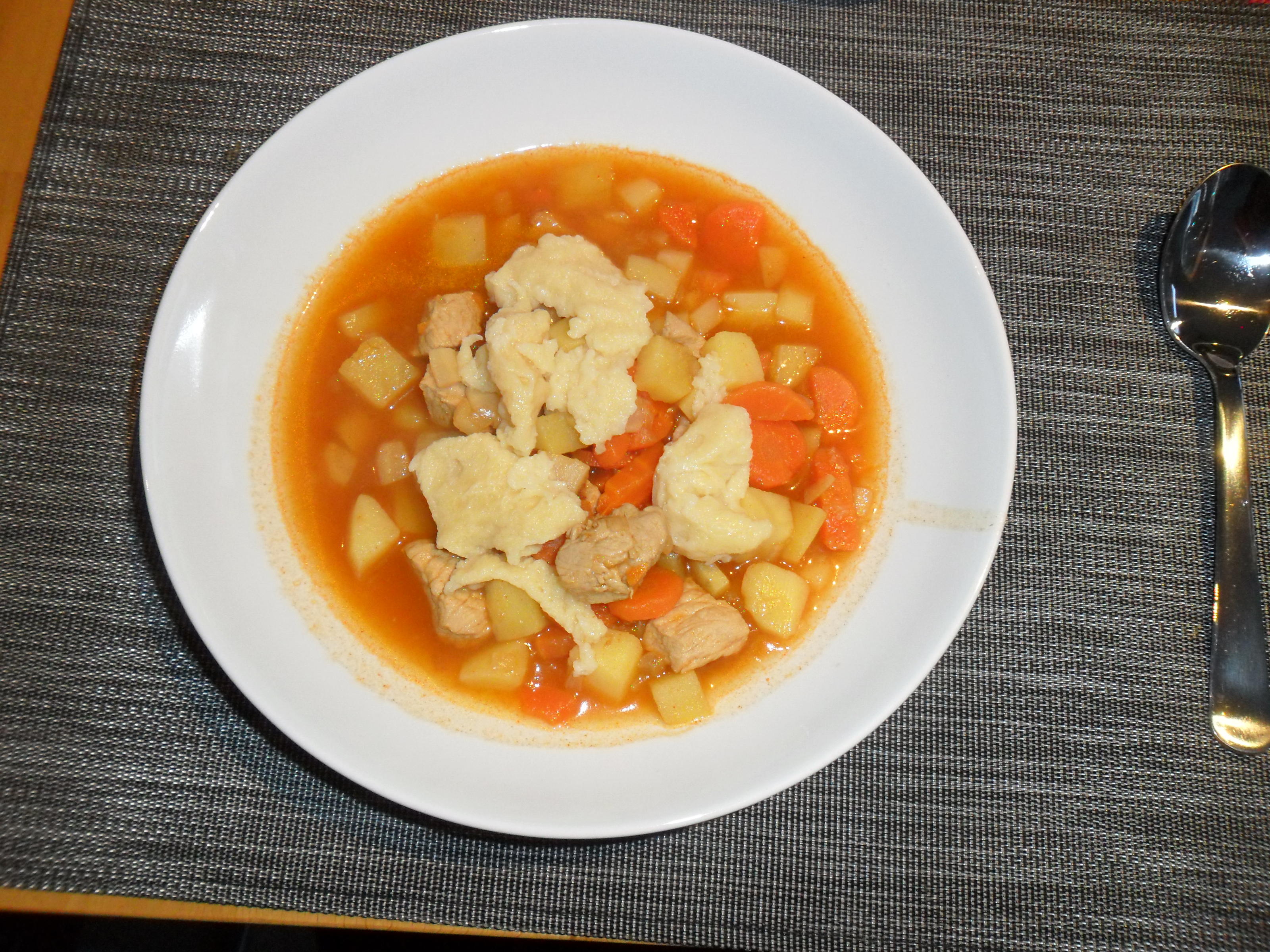 Bilder für Kesselgulasch (Ungarische Gulaschsuppe) - Rezept