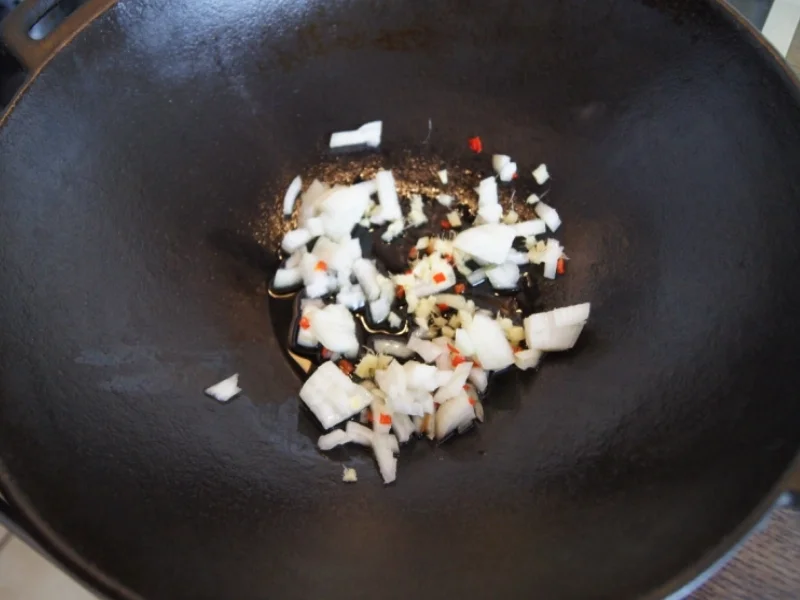 Rezept: Curry-Blumenkohl-Pellkartoffel-Wok Bild Nr. 2171 Curry-Blumenkohl-Pellkartoffel-Wok - Rezept - Bild Nr. 2171