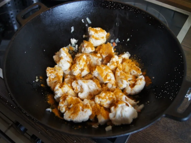 Rezept: Curry-Blumenkohl-Pellkartoffel-Wok Bild Nr. 2176 Curry-Blumenkohl-Pellkartoffel-Wok - Rezept - Bild Nr. 2176