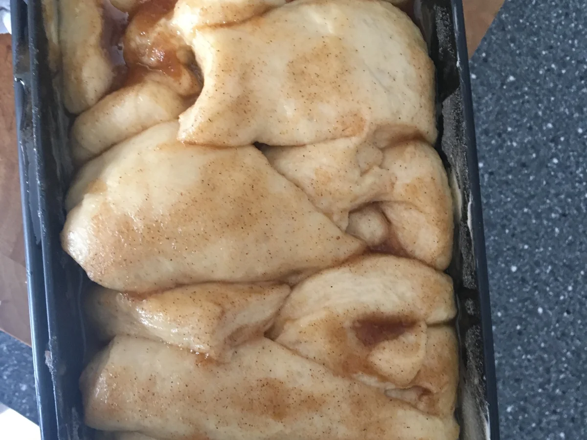 Rezept: Apfel-Zimt-Zupfbrot Bild Nr. 2 Apfel-Zimt-Zupfbrot - Rezept - Bild Nr. 2