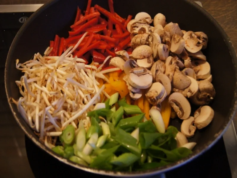 Rezept: Buntes Gemüse Omelett Bild Nr. 2179 Buntes Gemüse Omelett - Rezept - Bild Nr. 2179