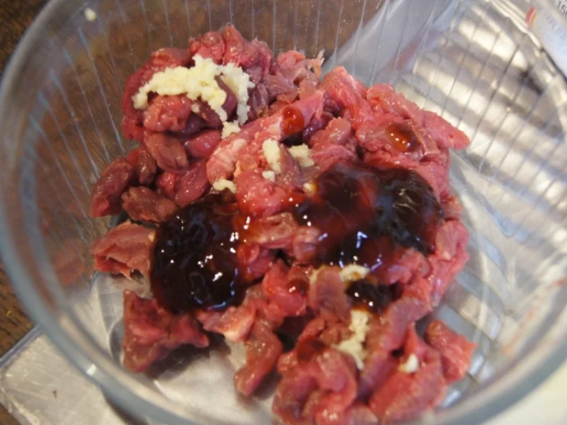 Rezept: Rinderfilet-Wok mit grüner Paprika und Naturreis Bild Nr. 2168 Rinderfilet-Wok mit grüner Paprika und Naturreis - Rezept - Bild Nr. 2168