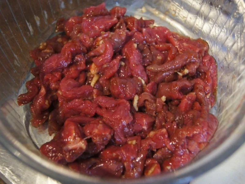 Rezept: Rinderfilet-Wok mit grüner Paprika und Naturreis Bild Nr. 2169 Rinderfilet-Wok mit grüner Paprika und Naturreis - Rezept - Bild Nr. 2169