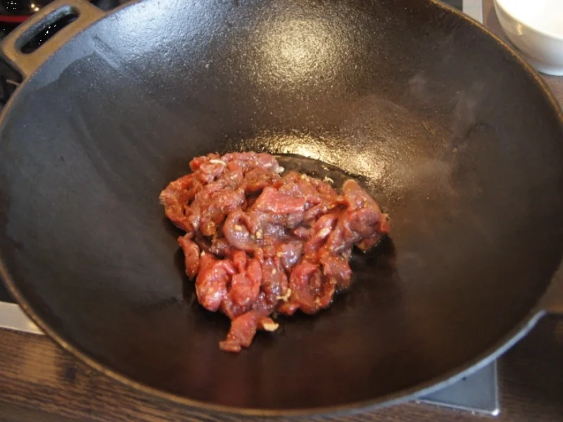 Rezept: Rinderfilet-Wok mit grüner Paprika und Naturreis Bild Nr. 2171 Rinderfilet-Wok mit grüner Paprika und Naturreis - Rezept - Bild Nr. 2171