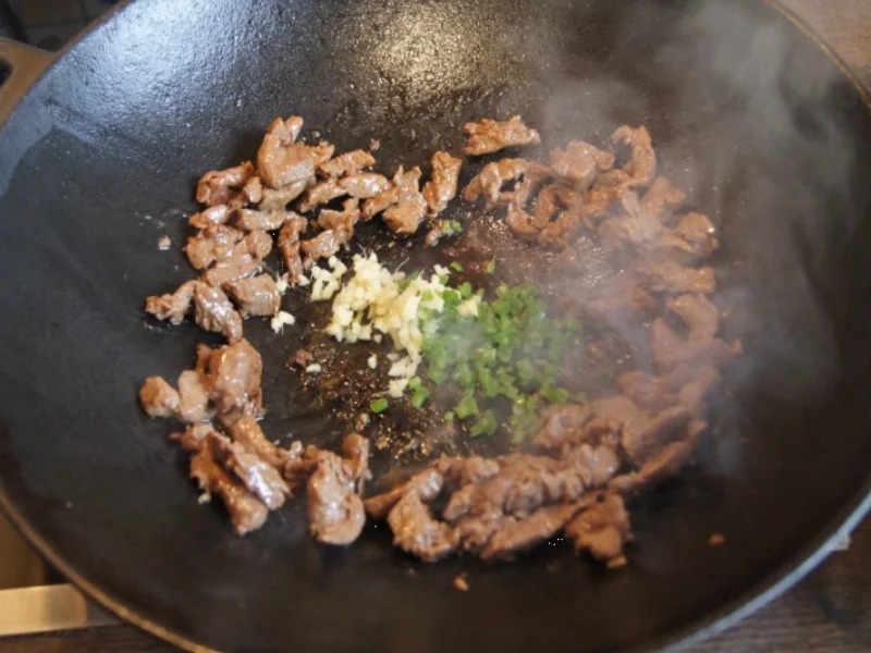 Rezept: Rinderfilet-Wok mit grüner Paprika und Naturreis Bild Nr. 2172 Rinderfilet-Wok mit grüner Paprika und Naturreis - Rezept - Bild Nr. 2172