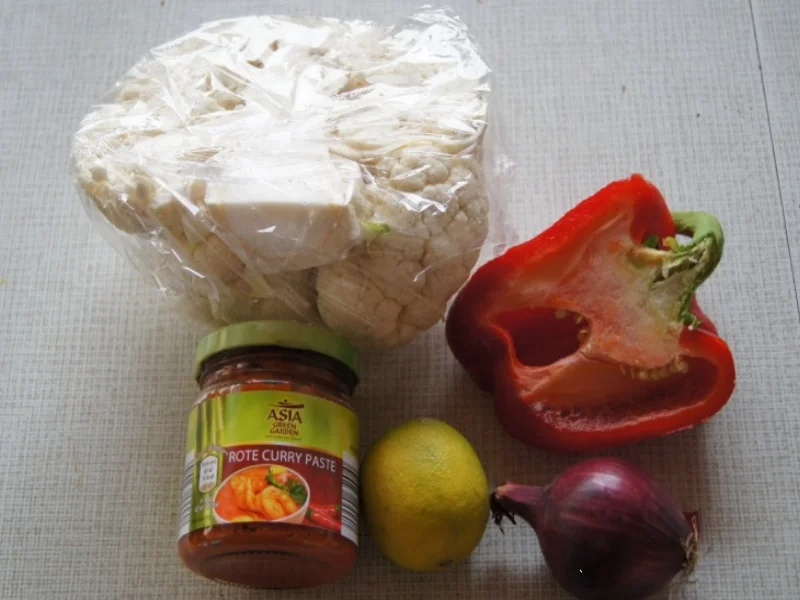 Rezept: Rotes Blumenkohl-Curry im Wok Bild Nr. 2167 Rotes Blumenkohl-Curry im Wok - Rezept - Bild Nr. 2167