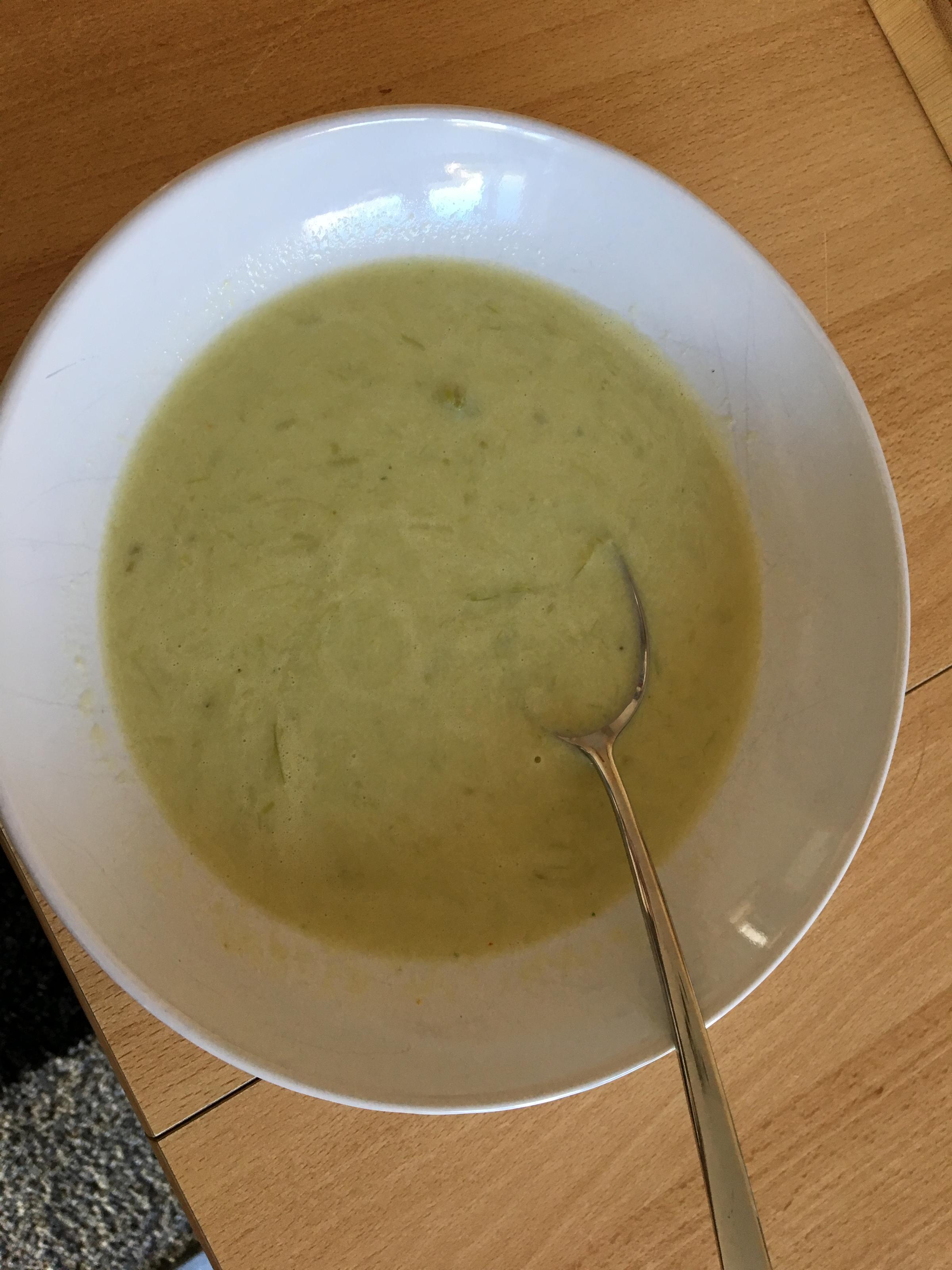 Bilder für grüne Spargelcremesuppe Rezept