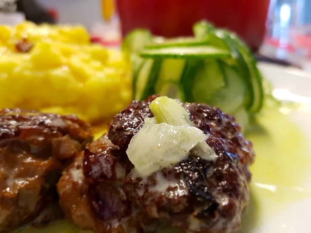 Frikadelle mit herzhaftem Kartoffelstampf à la Biggi - Rezept - Bild Nr. 2193