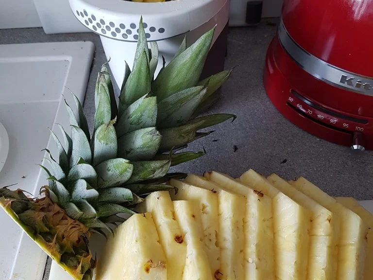 Fruchtige Bolognese mit Ananas in der Sosse - Rezept - Bild Nr. 2191