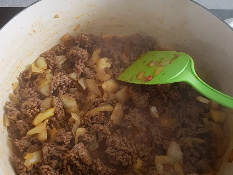 Fruchtige Bolognese mit Ananas in der Sosse - Rezept - Bild Nr. 2196