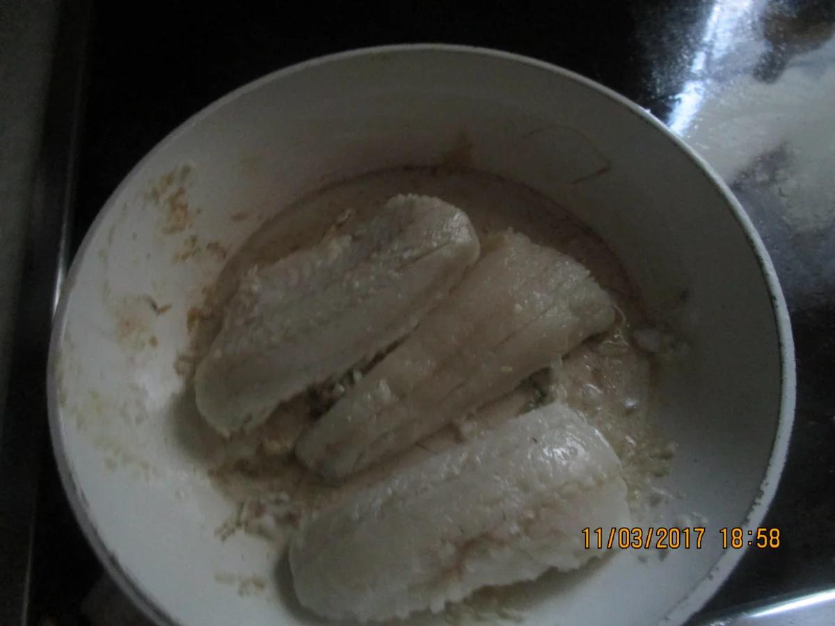 Zanderfilet auf Gemüsebett mit Kartoffel-Käse-Kruste - Rezept - Bild Nr. 2213