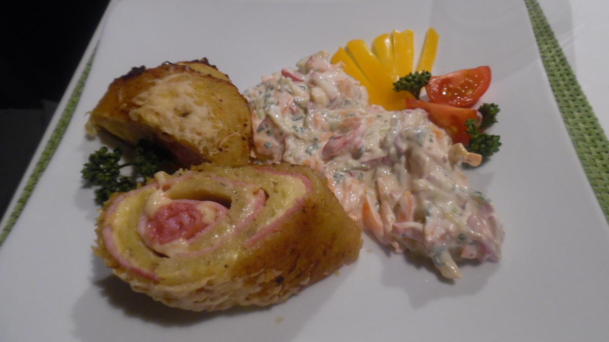 Rösti-Roulade mit Rohkost-Joghurt-Salat - Rezept - Bild Nr. 2201