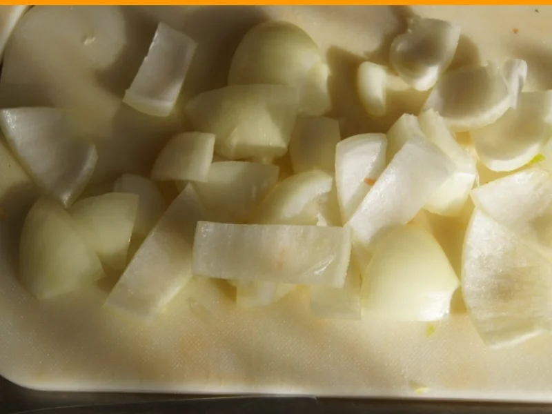 Hähnchenleber mit Paprika, Zwiebel und gelben Basmatireis mit Erbsen - Rezept - Bild Nr. 2203