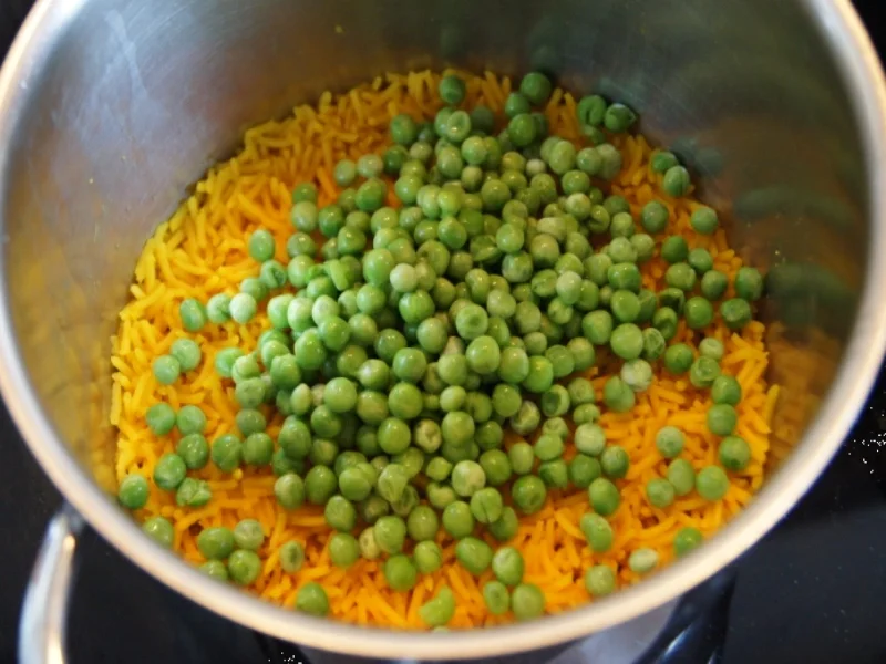 Hähnchenleber mit Paprika, Zwiebel und gelben Basmatireis mit Erbsen - Rezept - Bild Nr. 2212