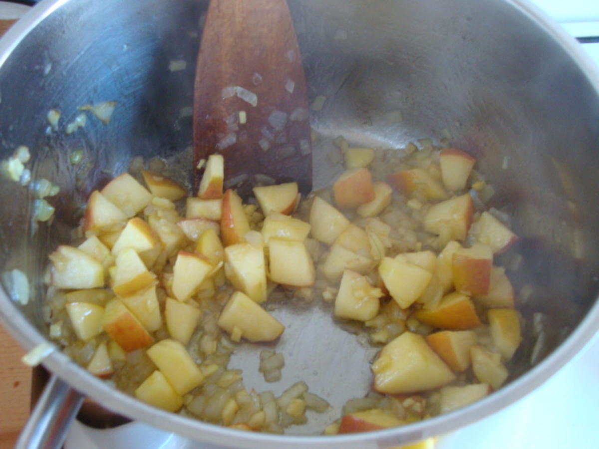 Mein Möhren/Apfelsüppcchen, mit Pro Secco und Kartoffelstroh gepimt - Rezept - Bild Nr. 2207