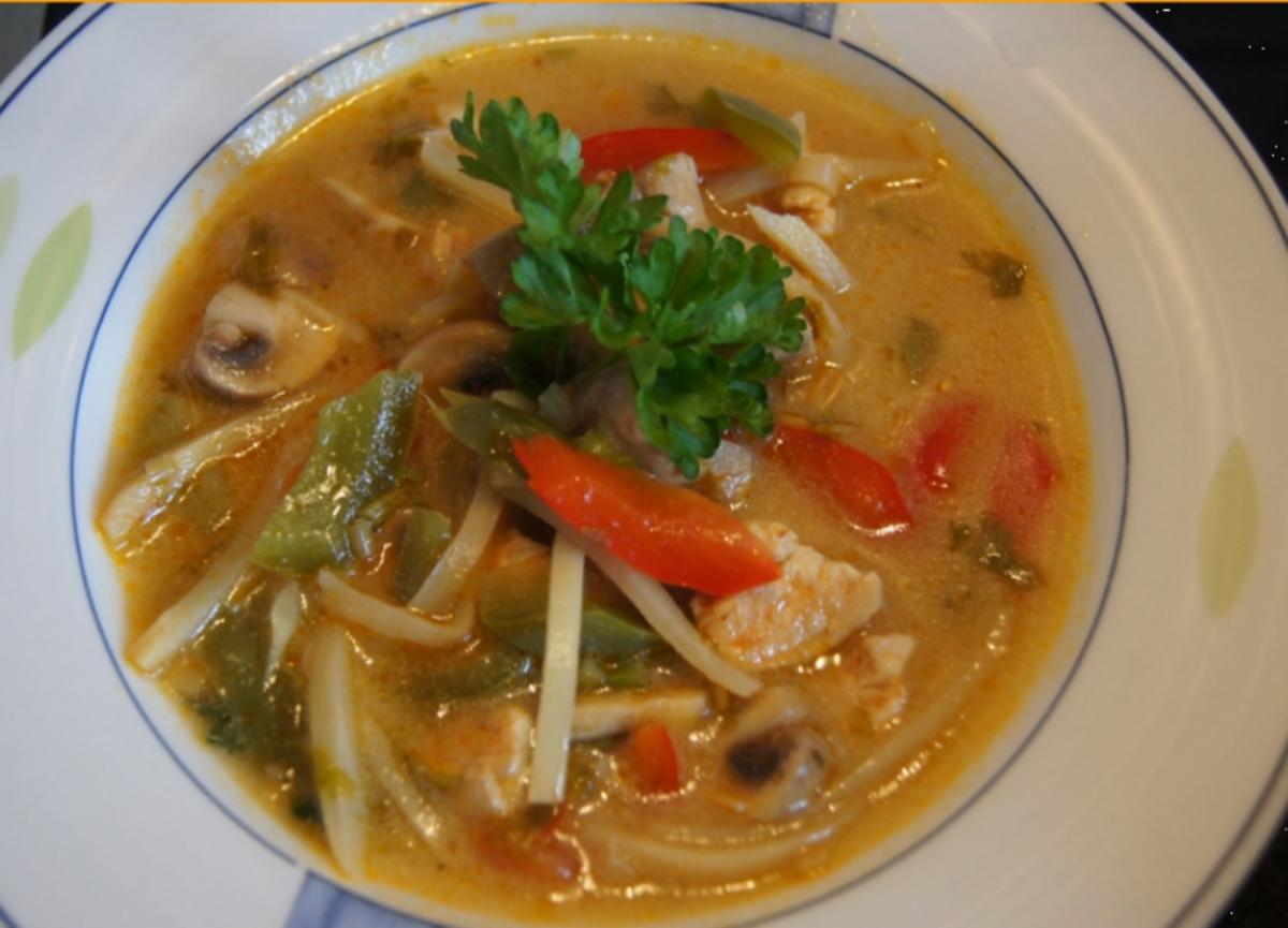 Kokossuppe Tom Kha Gai - Rezept mit Bild - kochbar.de