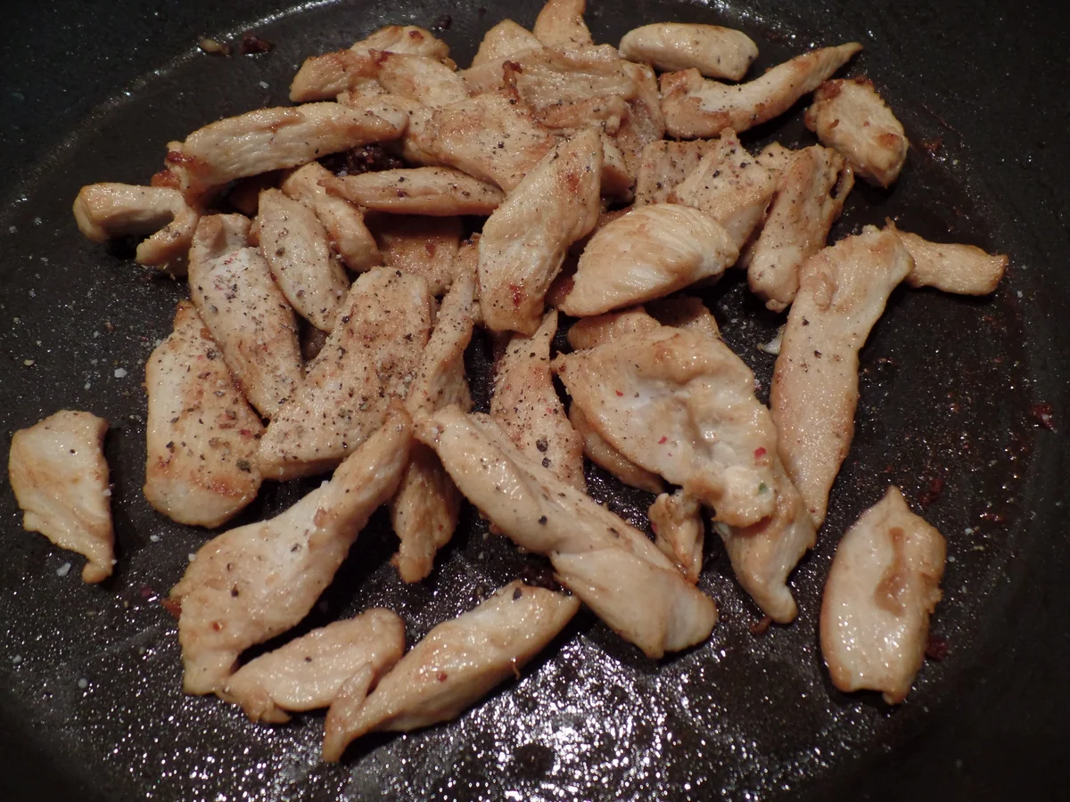 Rezept: Hähnchen-Spinat -Pizza Bild Nr. 2211 Hähnchen-Spinat -Pizza - Rezept - Bild Nr. 2211