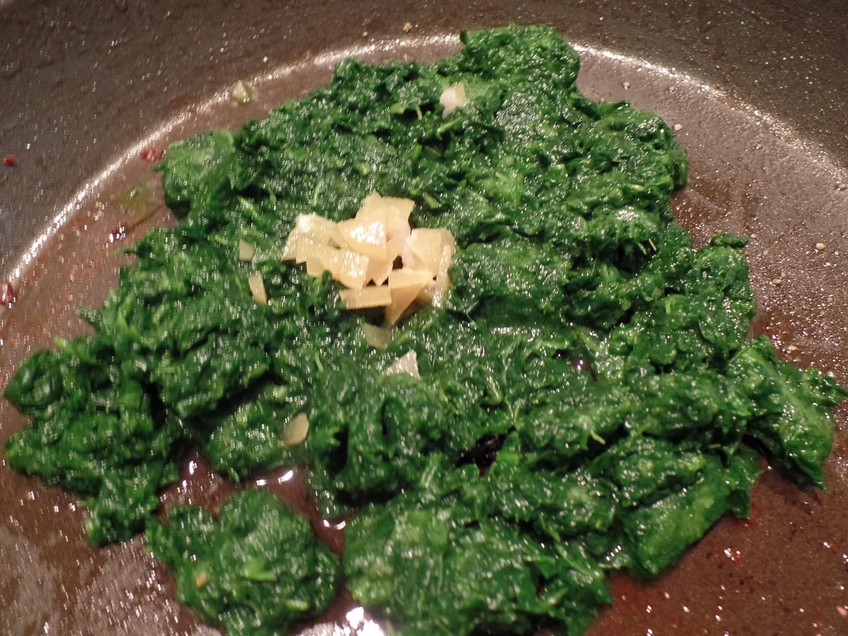 Rezept: Hähnchen-Spinat -Pizza Bild Nr. 2213 Hähnchen-Spinat -Pizza - Rezept - Bild Nr. 2213