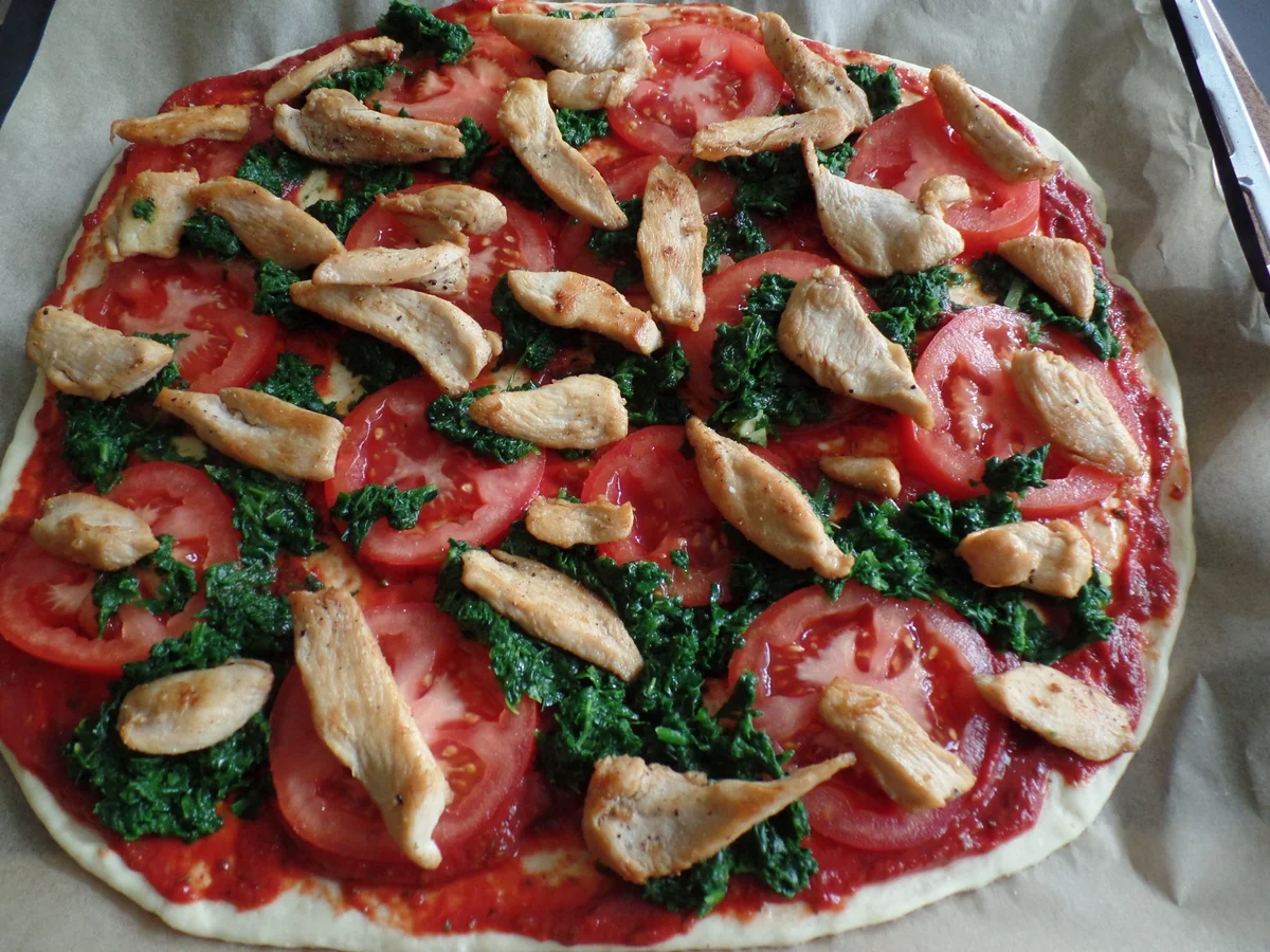 Rezept: Hähnchen-Spinat -Pizza Bild Nr. 2217 Hähnchen-Spinat -Pizza - Rezept - Bild Nr. 2217