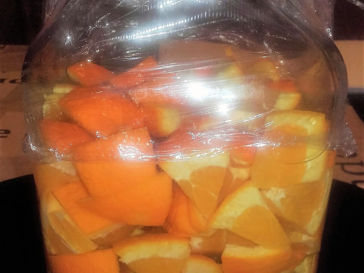 Rezept: Orangen-Zimt Likör Bild Nr. 2217 Orangen-Zimt Likör - Rezept - Bild Nr. 2217