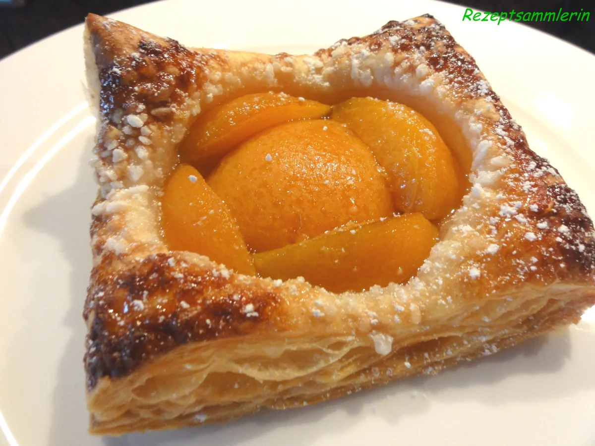 Rezept: Blätterteig: APRIKOSEN ~ ROSEN Bild Nr. 2213 Blätterteig: APRIKOSEN ~ ROSEN - Rezept - Bild Nr. 2213