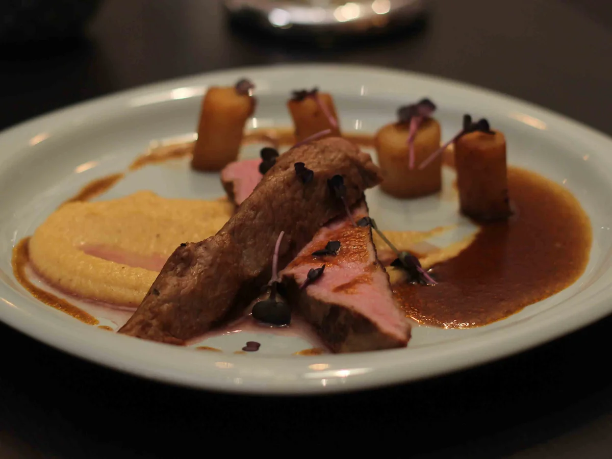 Rezept: Tafelspitz sous-vide mit Steckrübe und Schwarzwurzel Bild Nr. 2 Tafelspitz sous-vide mit Steckrübe und Schwarzwurzel - Rezept - Bild Nr. 2