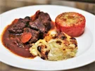 Boef du Bourguignon mit Kartoffelgratin und Tomaten à la Provencale - Rezept - Bild Nr. 2216