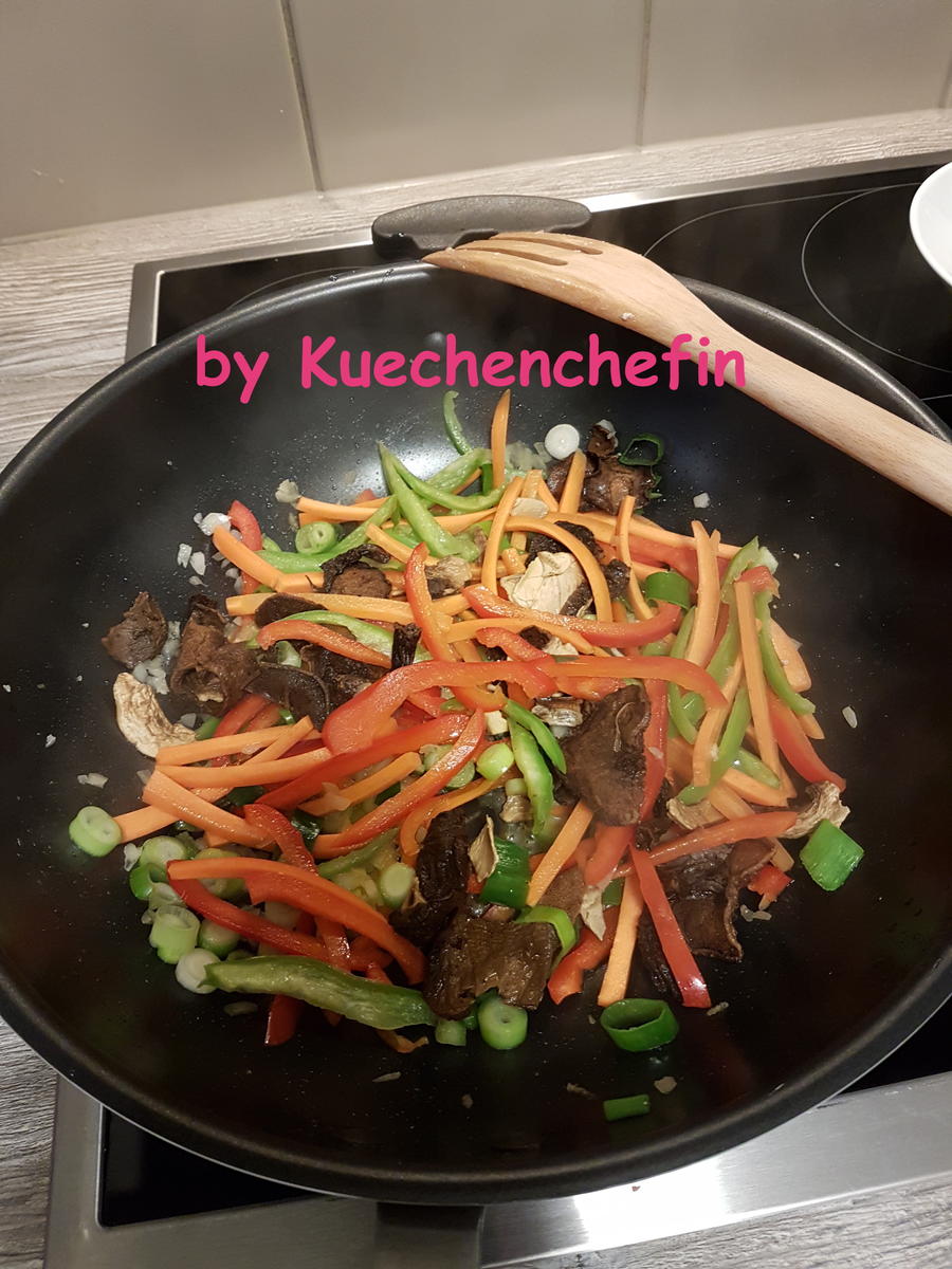 Bami Goreng nach meiner Art - Rezept - Bild Nr. 2253