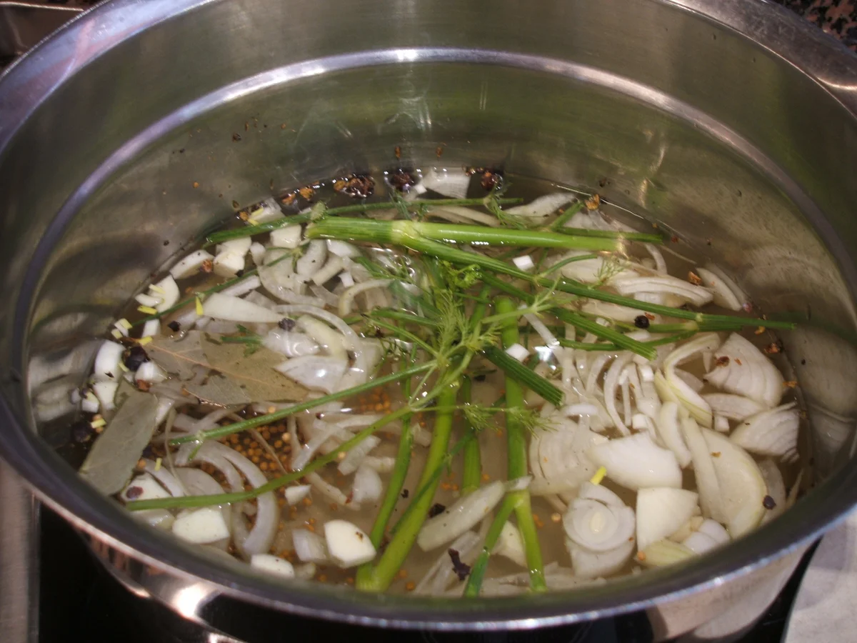 Rezept: Vorrat: Eingelegte Dill- Radieschen Bild Nr. 2261 Vorrat: Eingelegte Dill- Radieschen - Rezept - Bild Nr. 2261