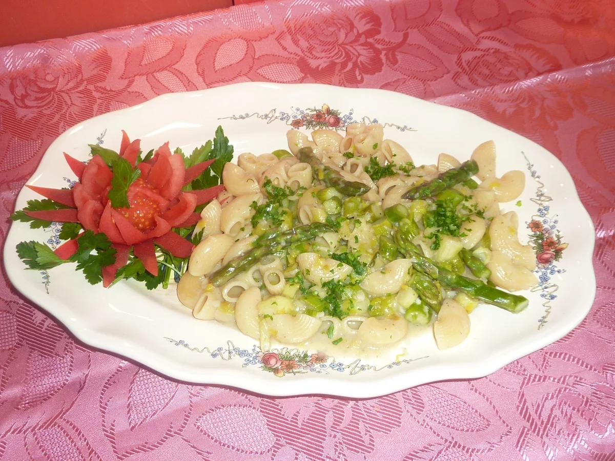 Rezept: Chifferotti Nudel mit Spargel Bild Nr. 2306 Chifferotti Nudel mit Spargel - Rezept - Bild Nr. 2306