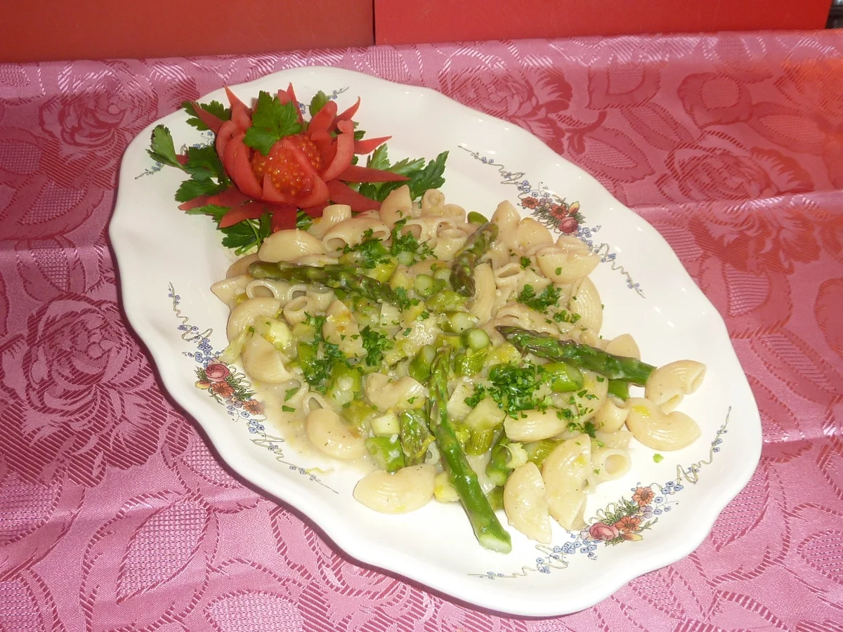 Rezept: Chifferotti Nudel mit Spargel Bild Nr. 2307 Chifferotti Nudel mit Spargel - Rezept - Bild Nr. 2307