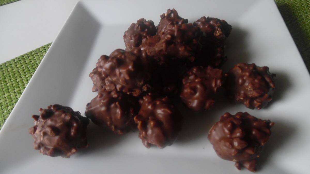 Ostereier nach "Rocher-Art" - Rezept - Bild Nr. 2282