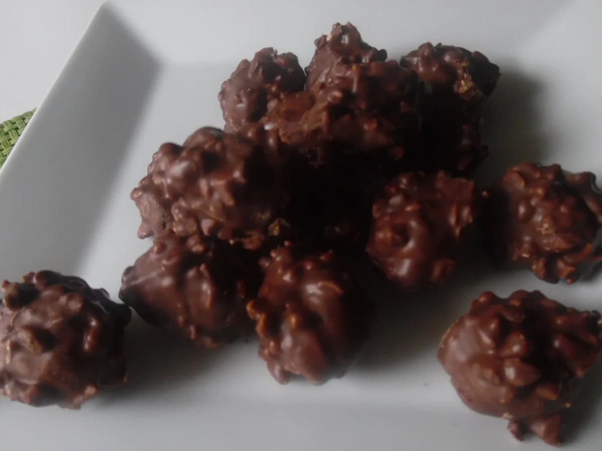 Ostereier nach "Rocher-Art" - Rezept - Bild Nr. 2282